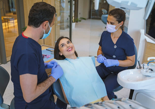 Best Tooth Extraction  in Springfield, FL